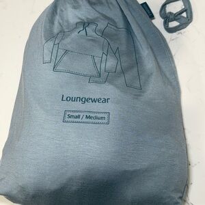 Emirates first class pajamas Size S/M New - Never Worn!